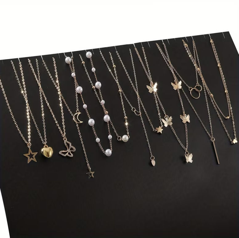 Dainty layering chain set