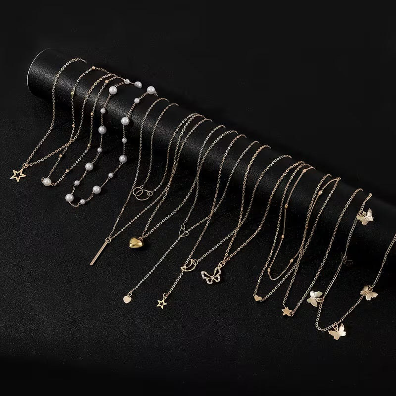Dainty layering chain set
